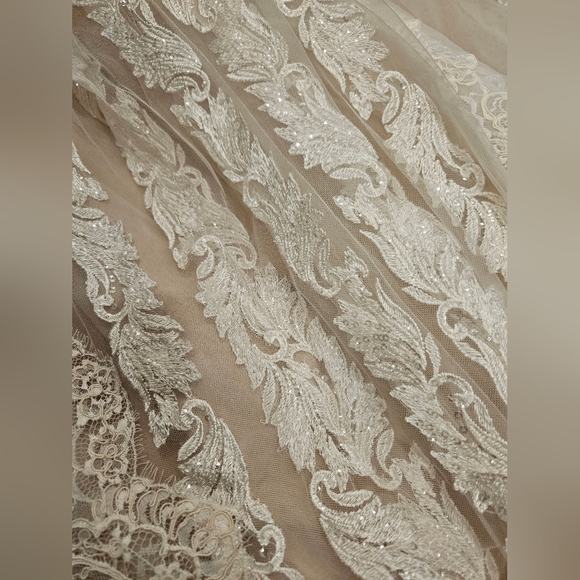 NWT 🔔 Melissa Sweet Sleeved V-Neck Sheath Wedding Dress - SIZE 4 - Picture 11 of 16